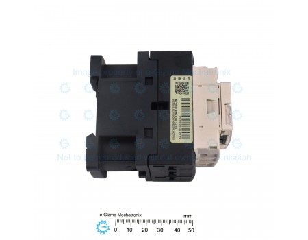 Schneider 5.5kW 24VAC coil 3-poles Contactor with Auxi Contacts LC1D12B7C [USED]