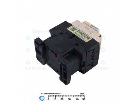 Schneider 5.5kW 24VAC coil 3-poles Contactor with Auxi Contacts LC1D12B7C [USED]